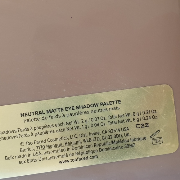 Too Faced Natural Matte palette - Picture 3 of 3
